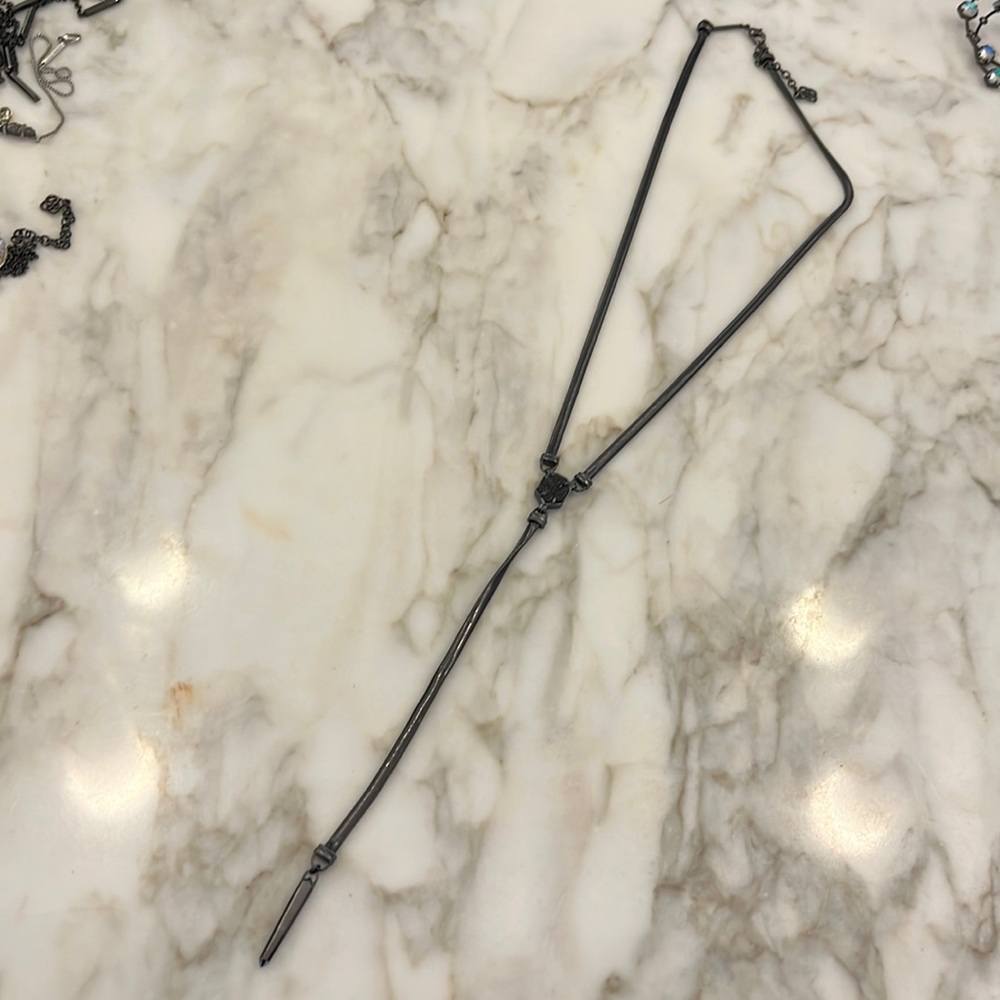 Kendra Scott necklace